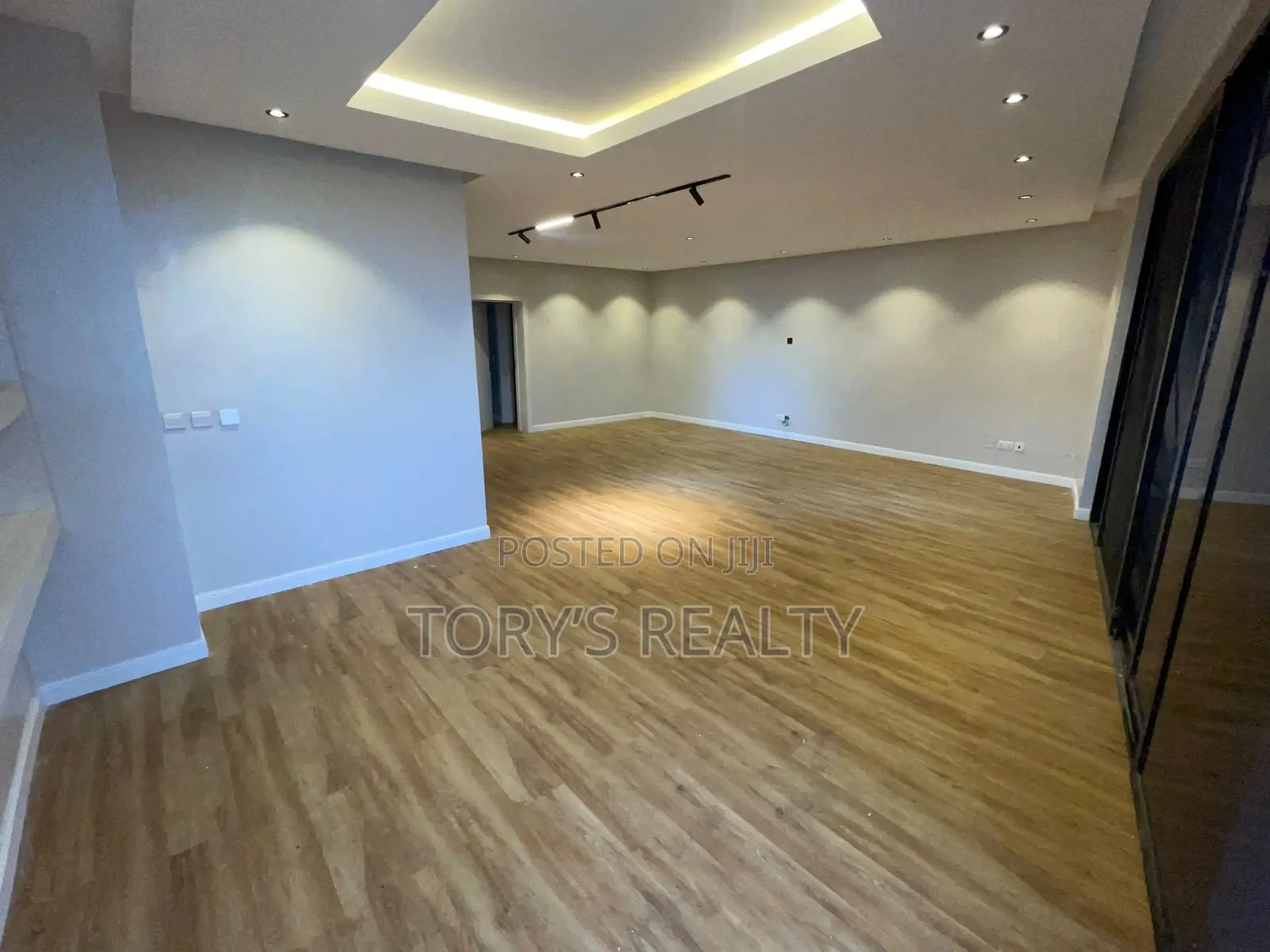 4bdrm Duplex in Lekki Phase 1 for rent