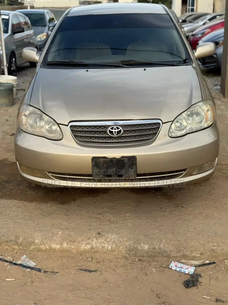 Toyota Corolla LE 2005 Gold
