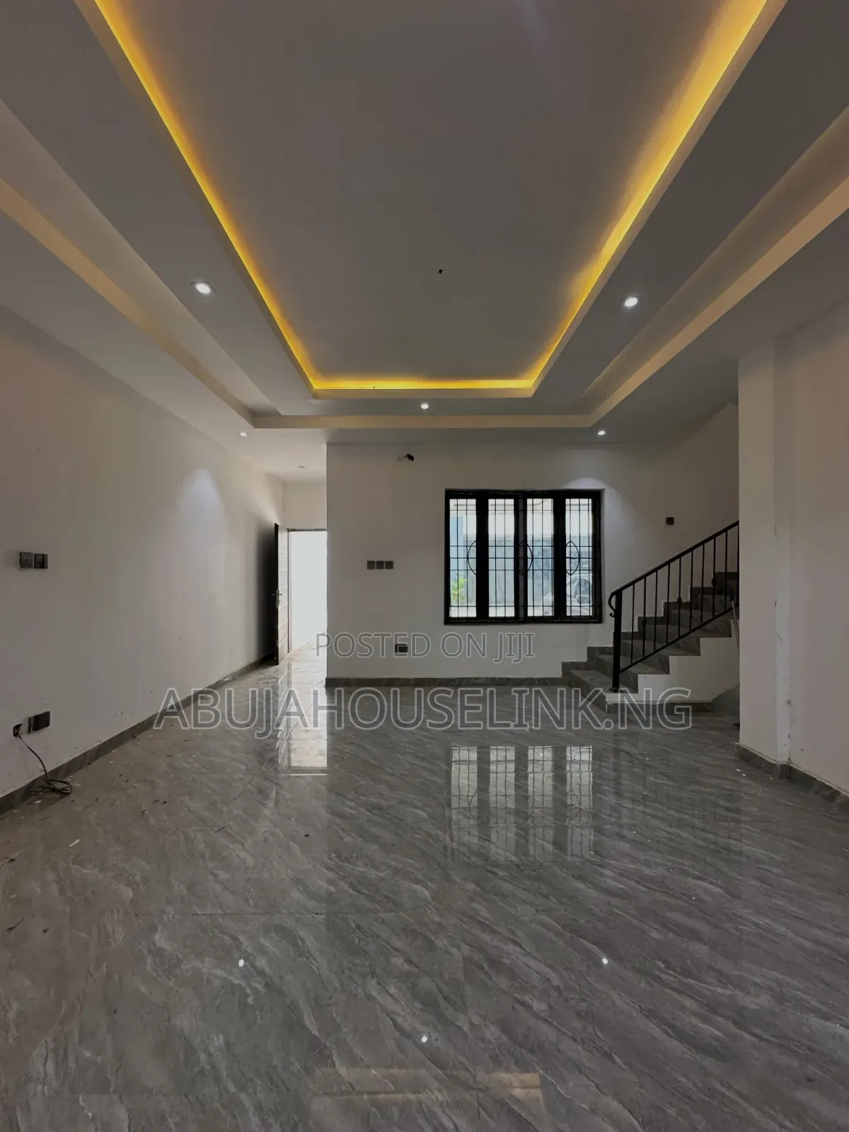 4bdrm Townhouse/Terrace in Wuye Main Abuja for sale