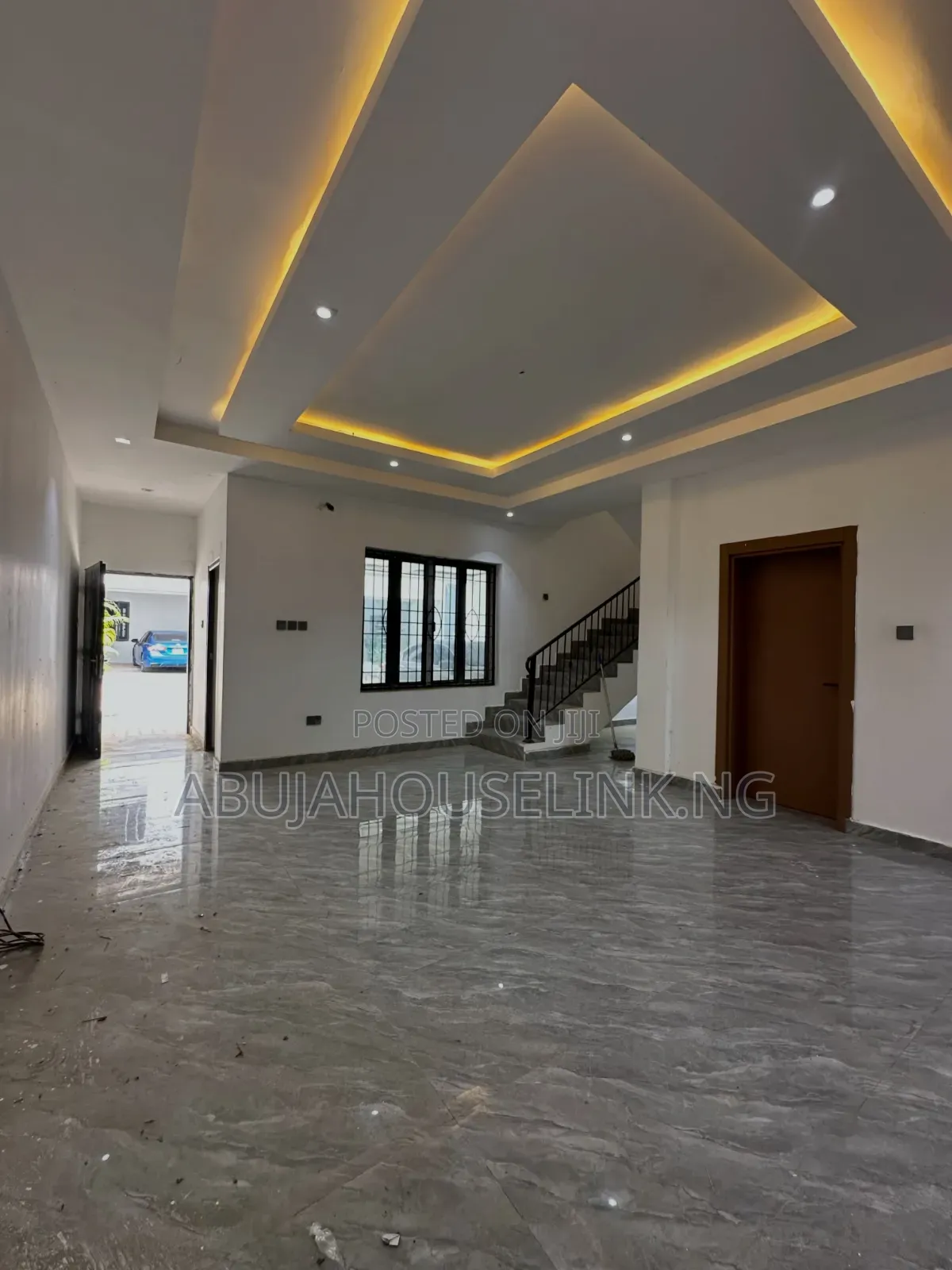 4bdrm Townhouse/Terrace in Wuye Main Abuja for sale