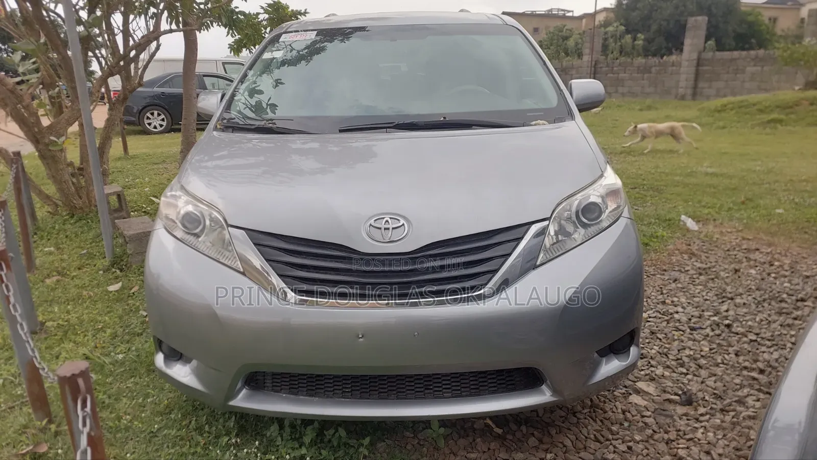 Toyota Sienna LE 8 Passenger 2011 Silver