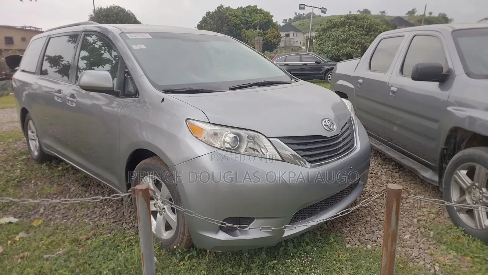 Toyota Sienna LE 8 Passenger 2011 Silver