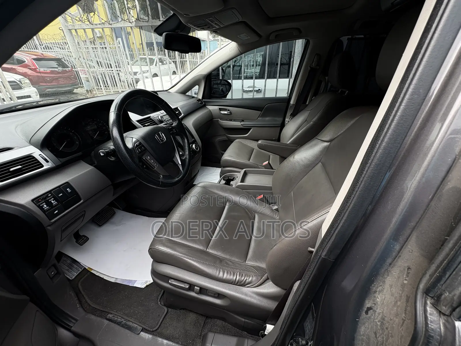 Honda Odyssey Touring Elite 4dr Minivan (3.5L 6cyl 6A) 2014 Gray
