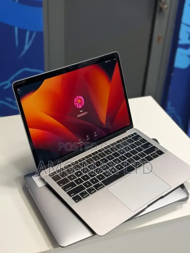Laptop Apple MacBook Pro 2019 8GB Intel Core i5 SSD 256GB