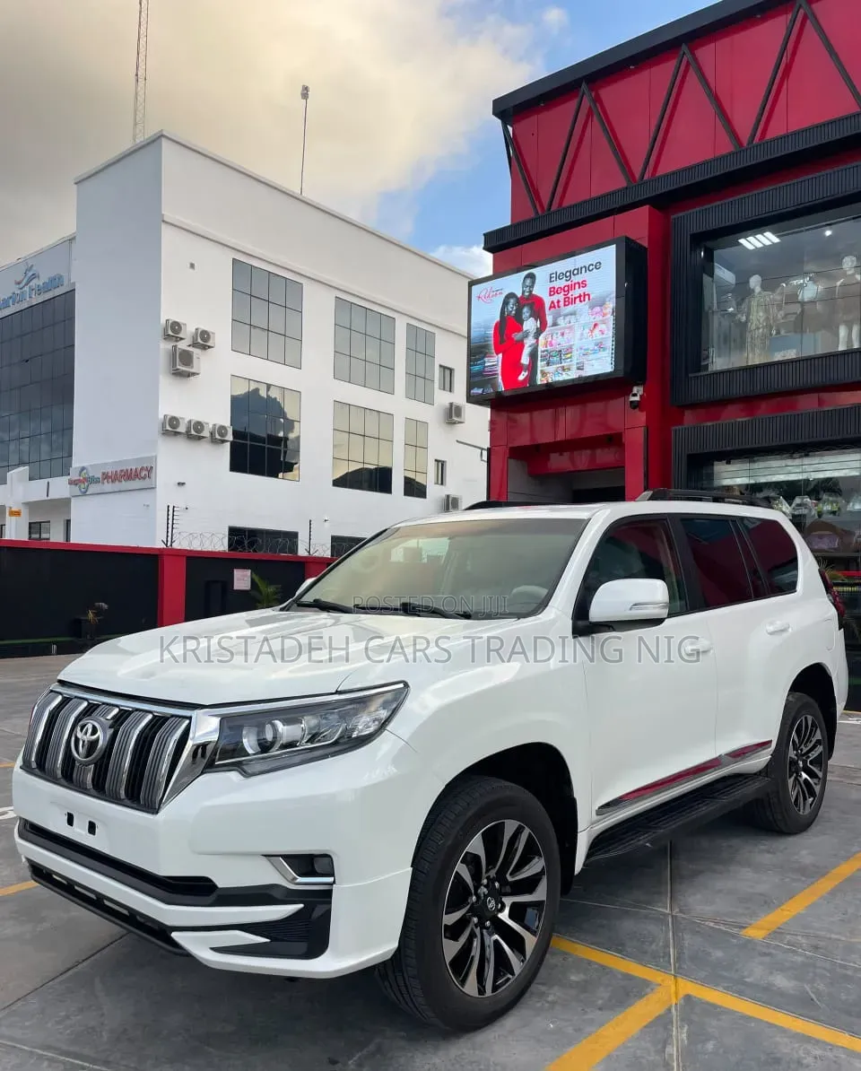 Toyota Land Cruiser Prado 2011 White