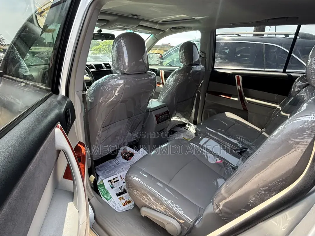 Toyota Highlander 2010 Silver