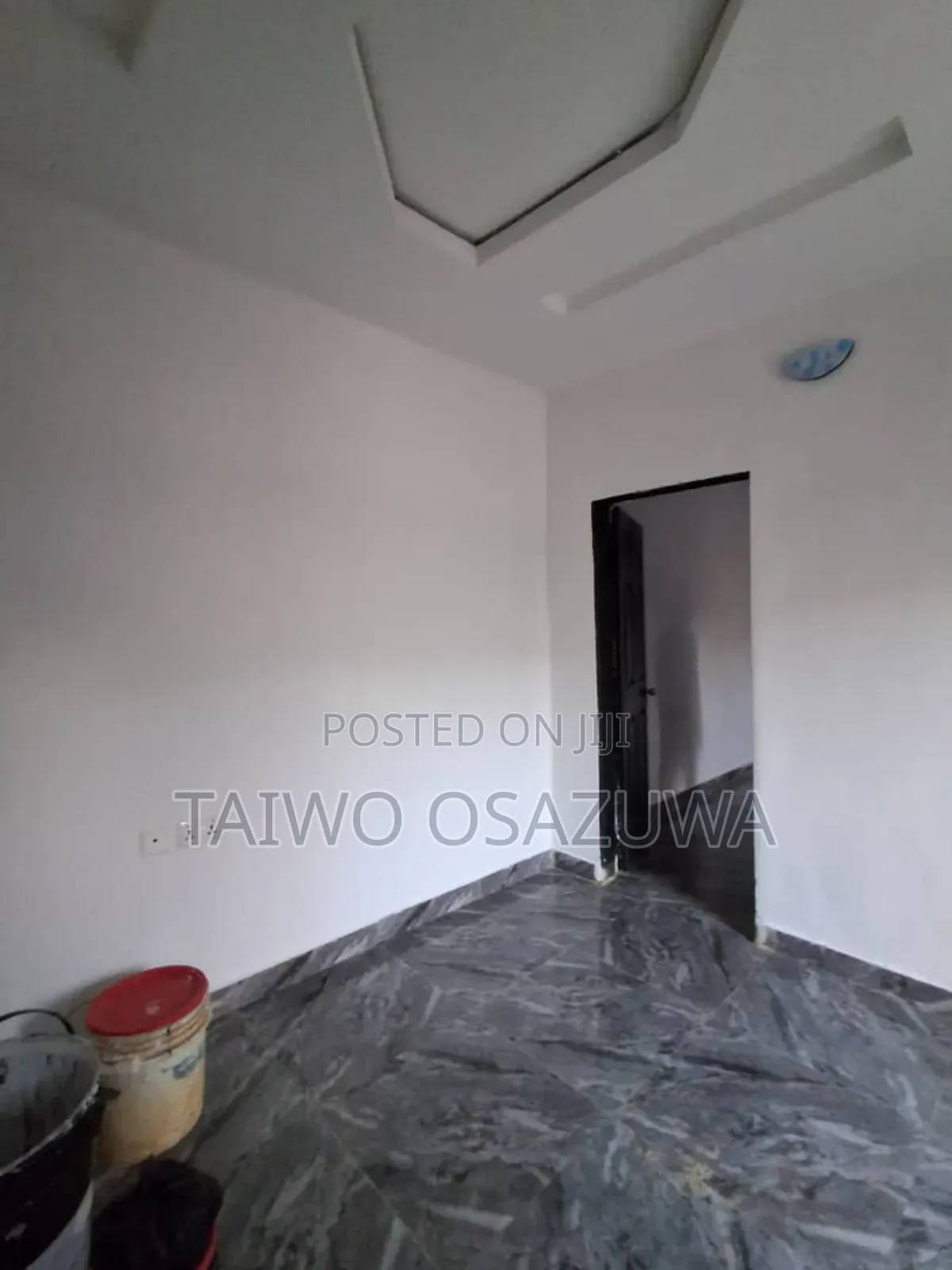 Mini Flat in Badore Road for rent
