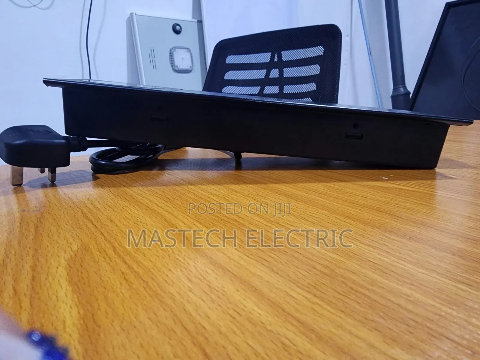 Sliding Desktop Power Sockets With Wireless Charger & USB Ports