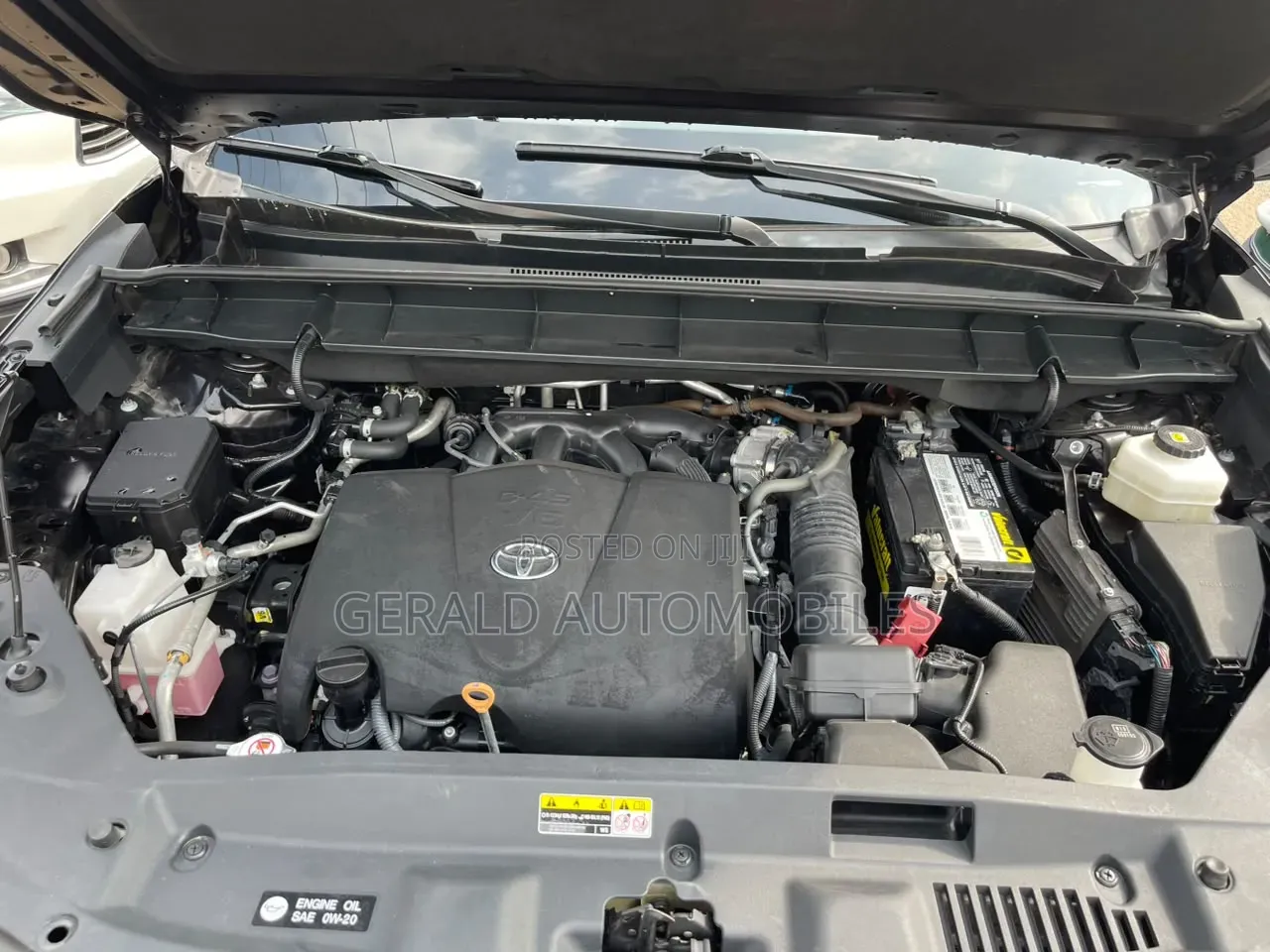 Toyota Highlander LE 2021 Black