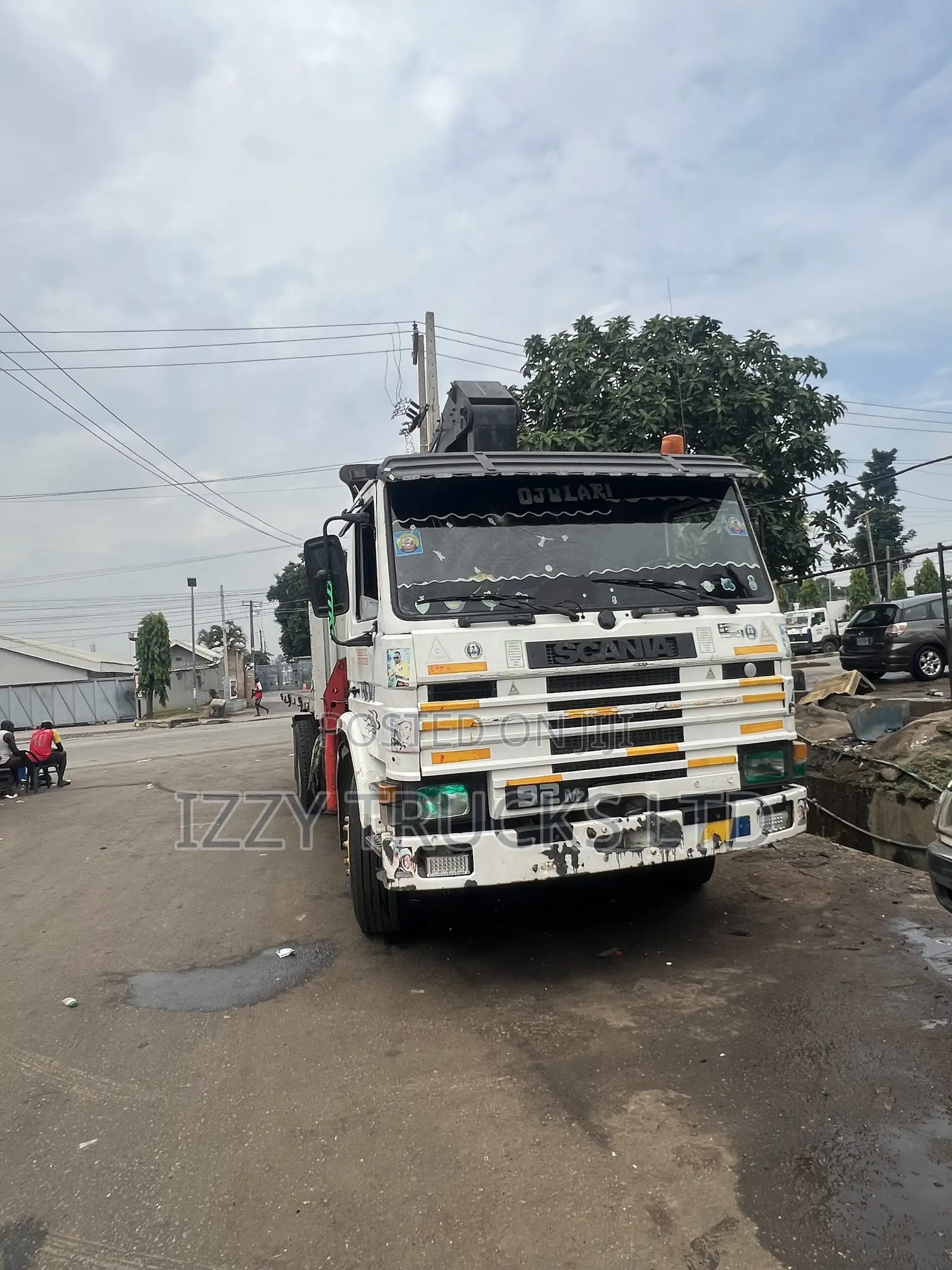 9-Ton Flatbed Hiab Truck for Hire | Heavy Equipment Handling