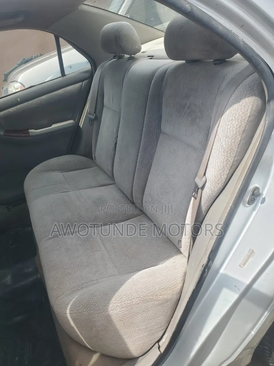 Toyota Corolla 2004 Silver