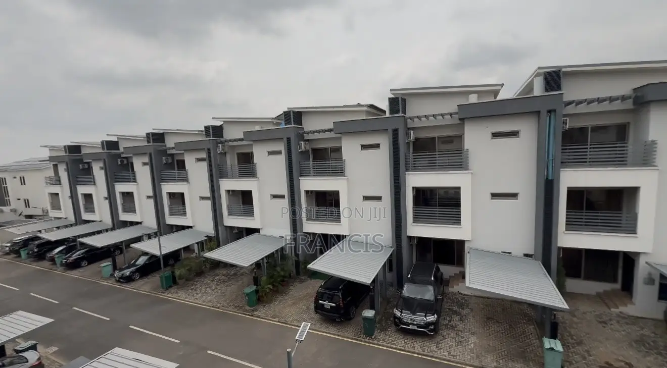 5bdrm Townhouse / Terrace in Bilaad Estate Jabi for rent