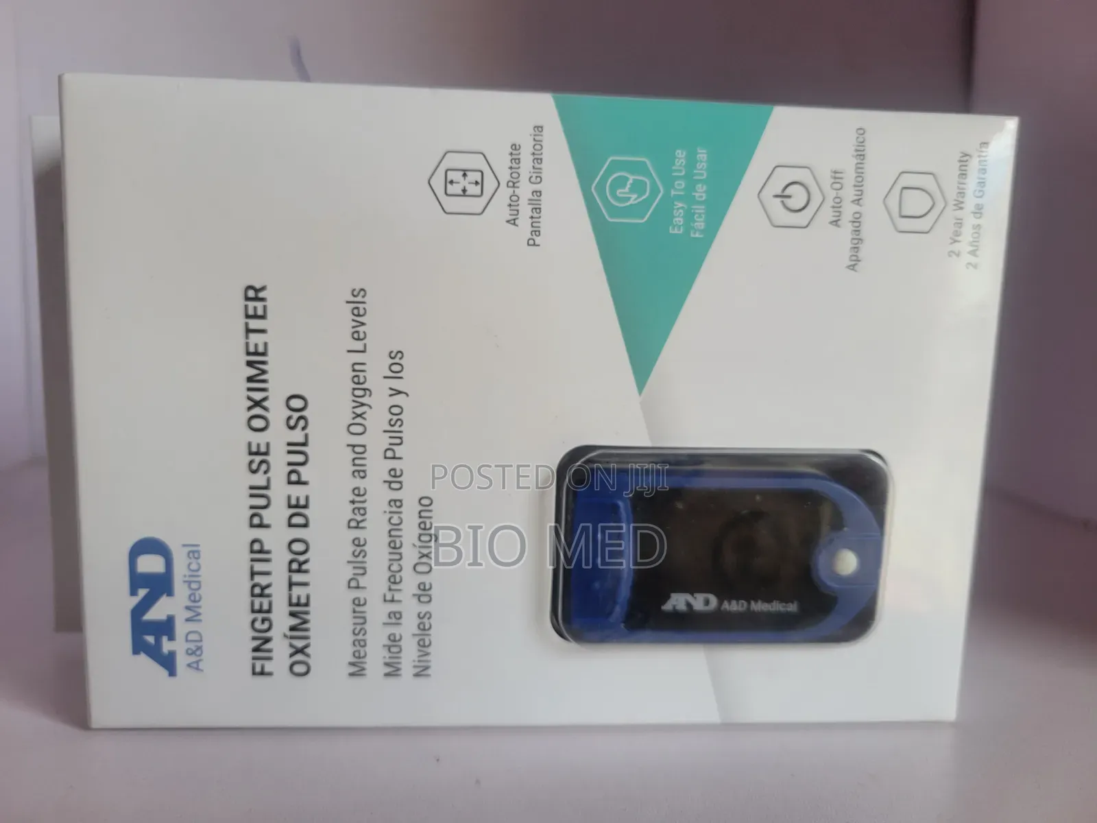 A&D Medical Fingertip Pulse Oximeter With Auto-Rotate Display