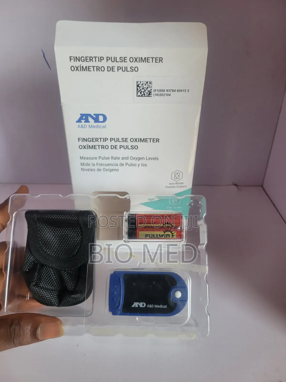 A&D Medical Fingertip Pulse Oximeter With Auto-Rotate Display