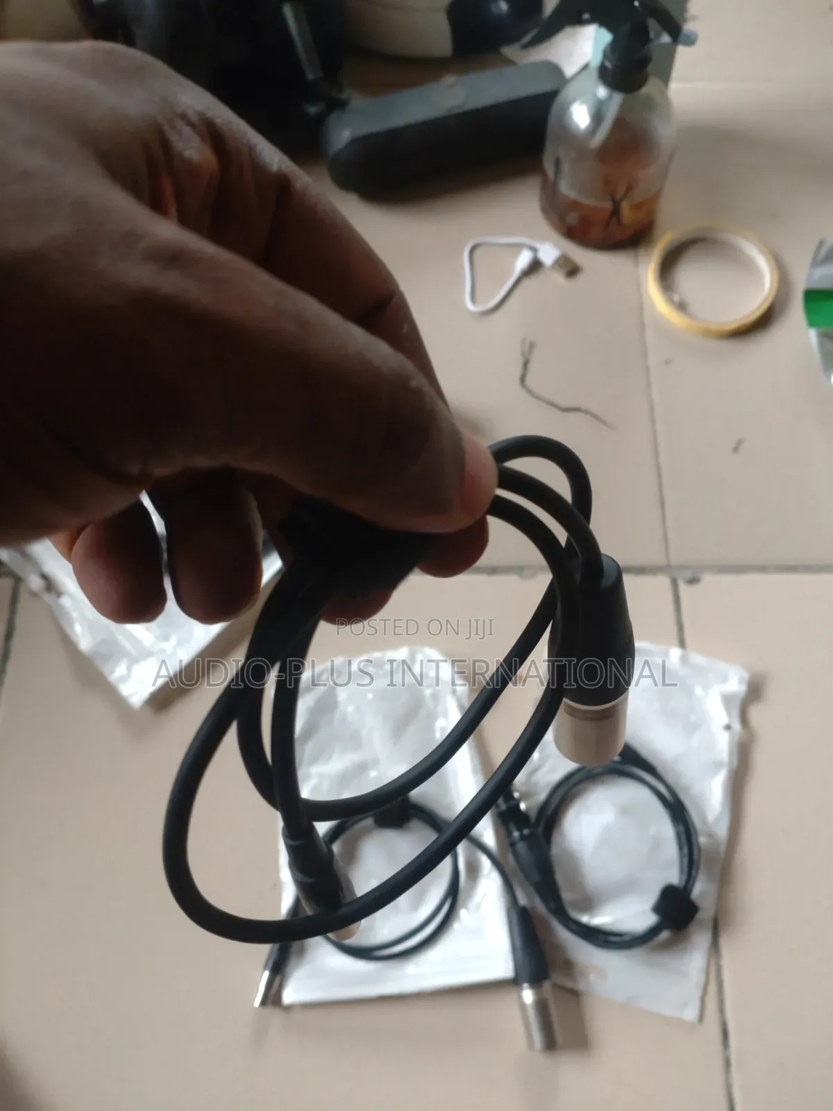 Mini Female TA3F(3pin) XLR to Male Main XLR (1meter)