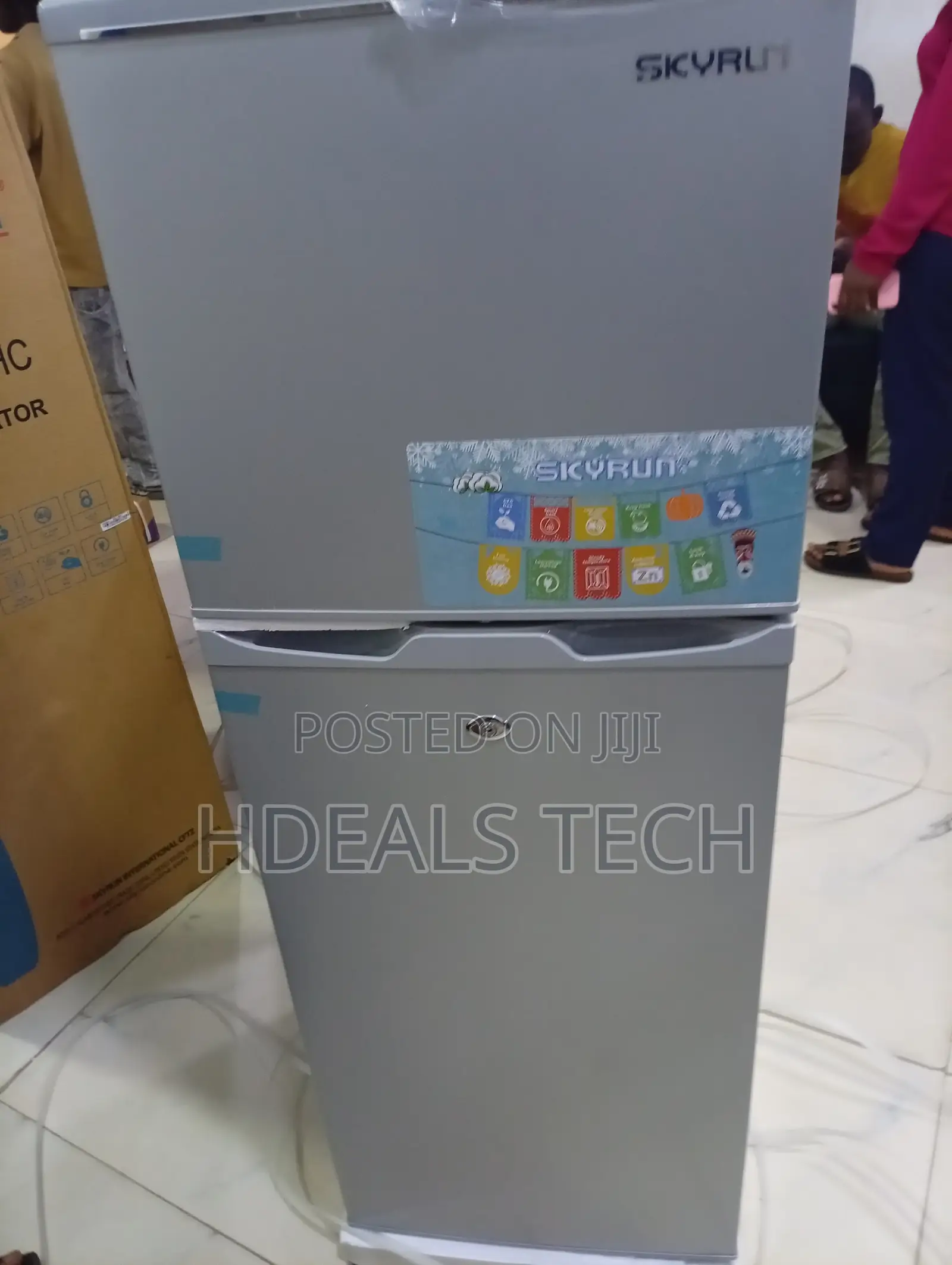 SkyRun BCD 138HC Reliable Everyday Appliance With a Modern Finish