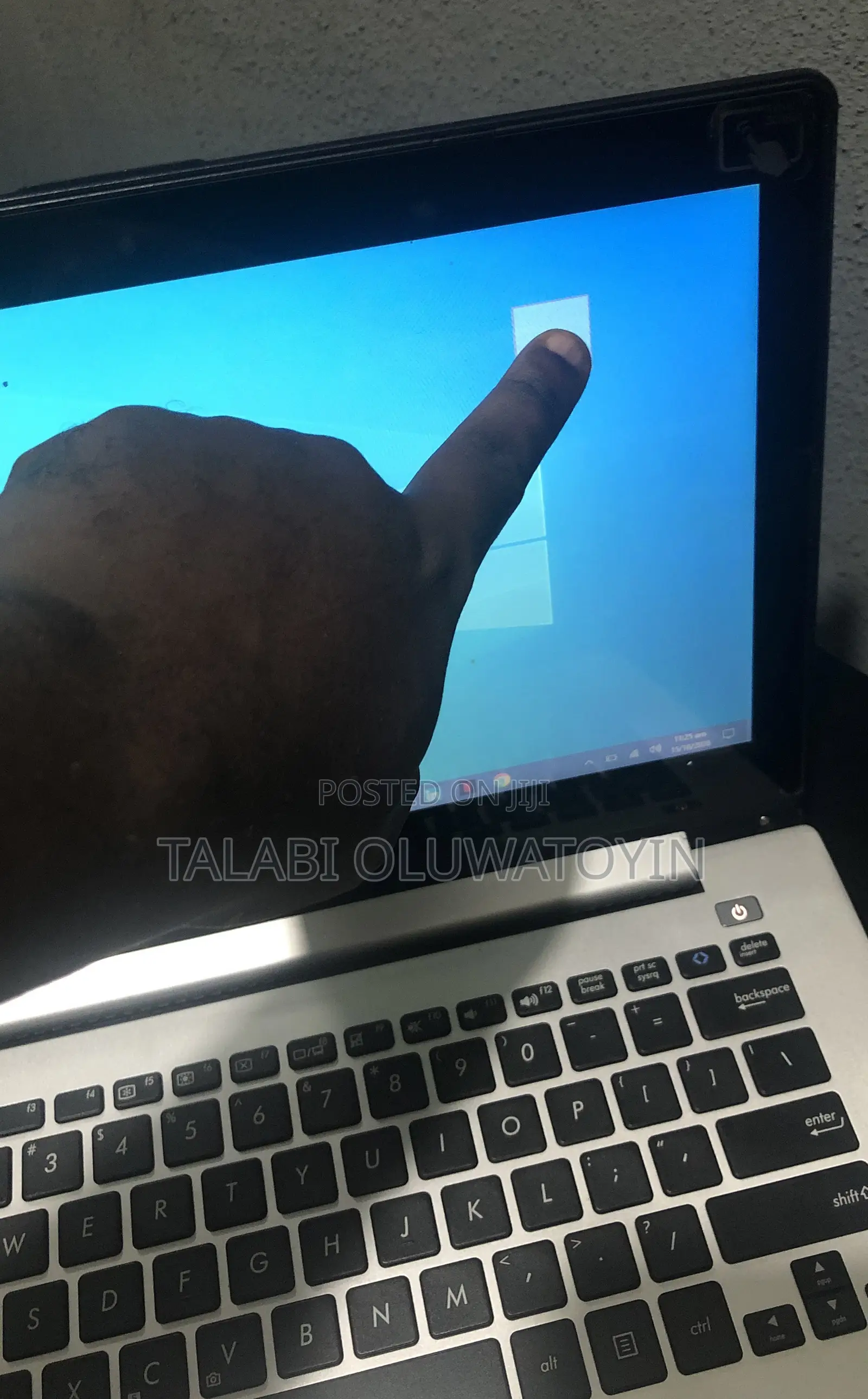 Laptop Asus VivoBook S300CA 4GB Intel Core i5 HDD 320GB