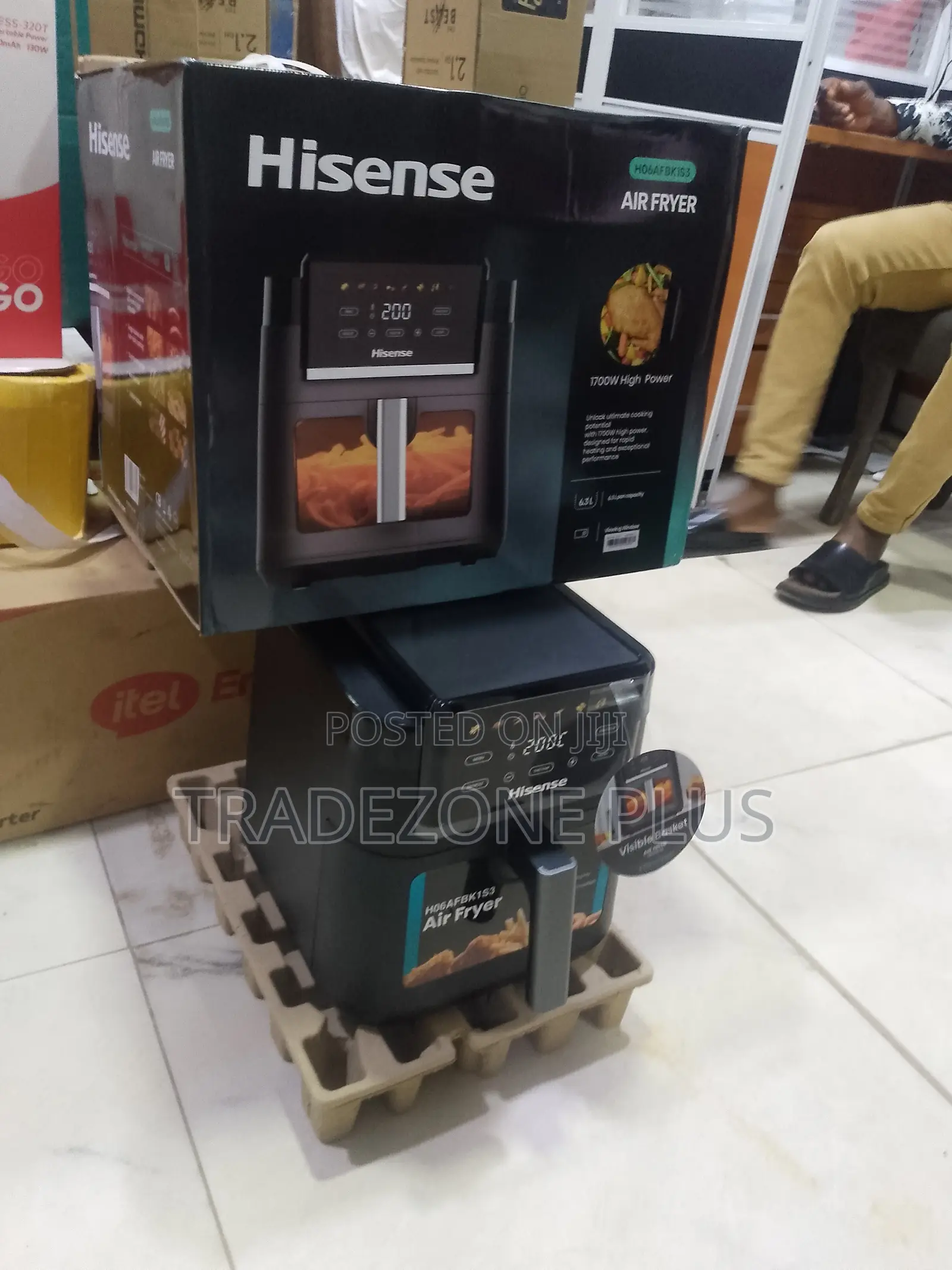 Cook With Less Oil Using Hisense 1700W Air Fryer