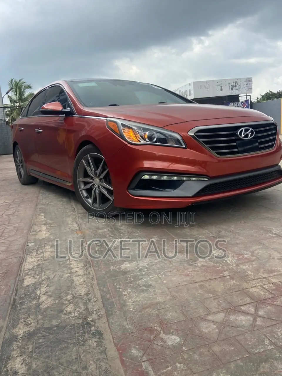 Hyundai Sonata Sport 2.0T Sedan FWD (2.0L 4cyl 6A) 2016 Orange