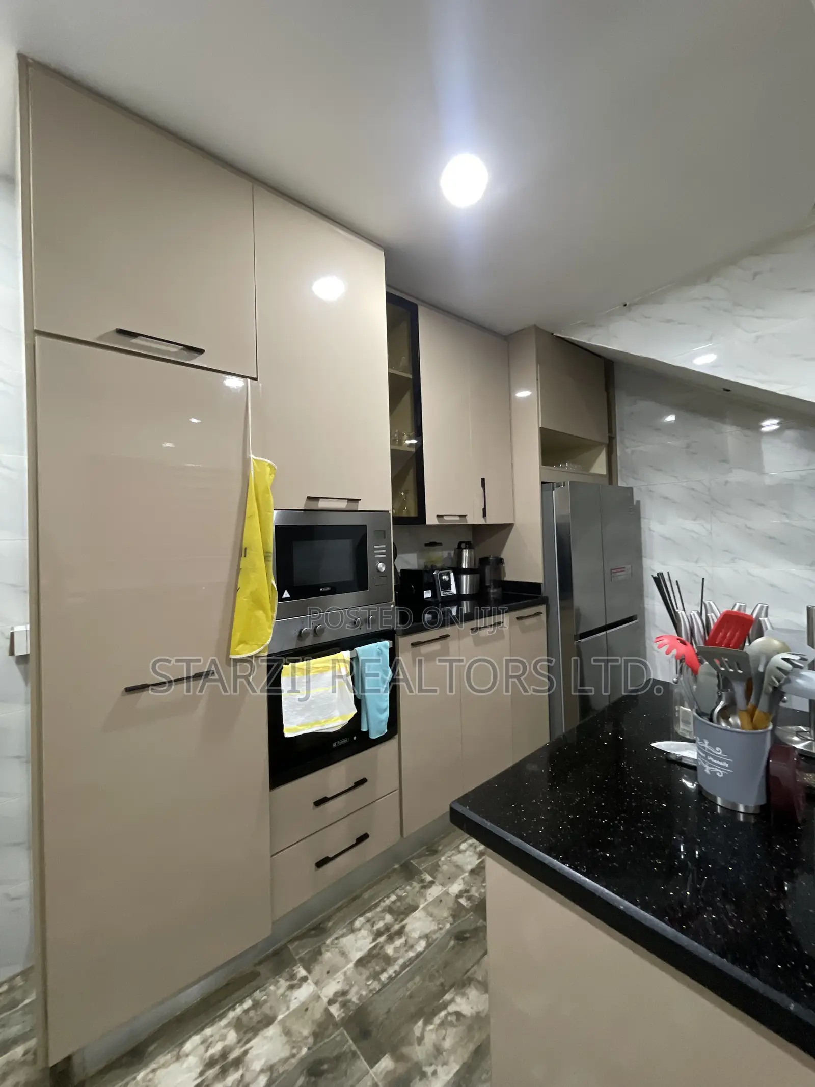 Furnished 4bdrm Duplex in Ochacho, Life Camp for sale
