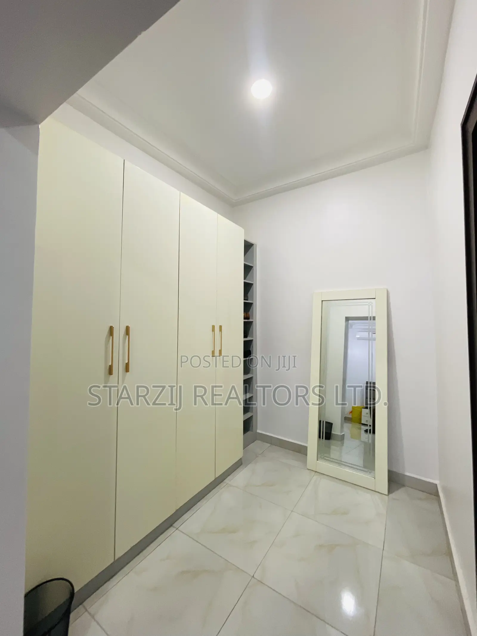 Furnished 4bdrm Duplex in Ochacho, Life Camp for sale
