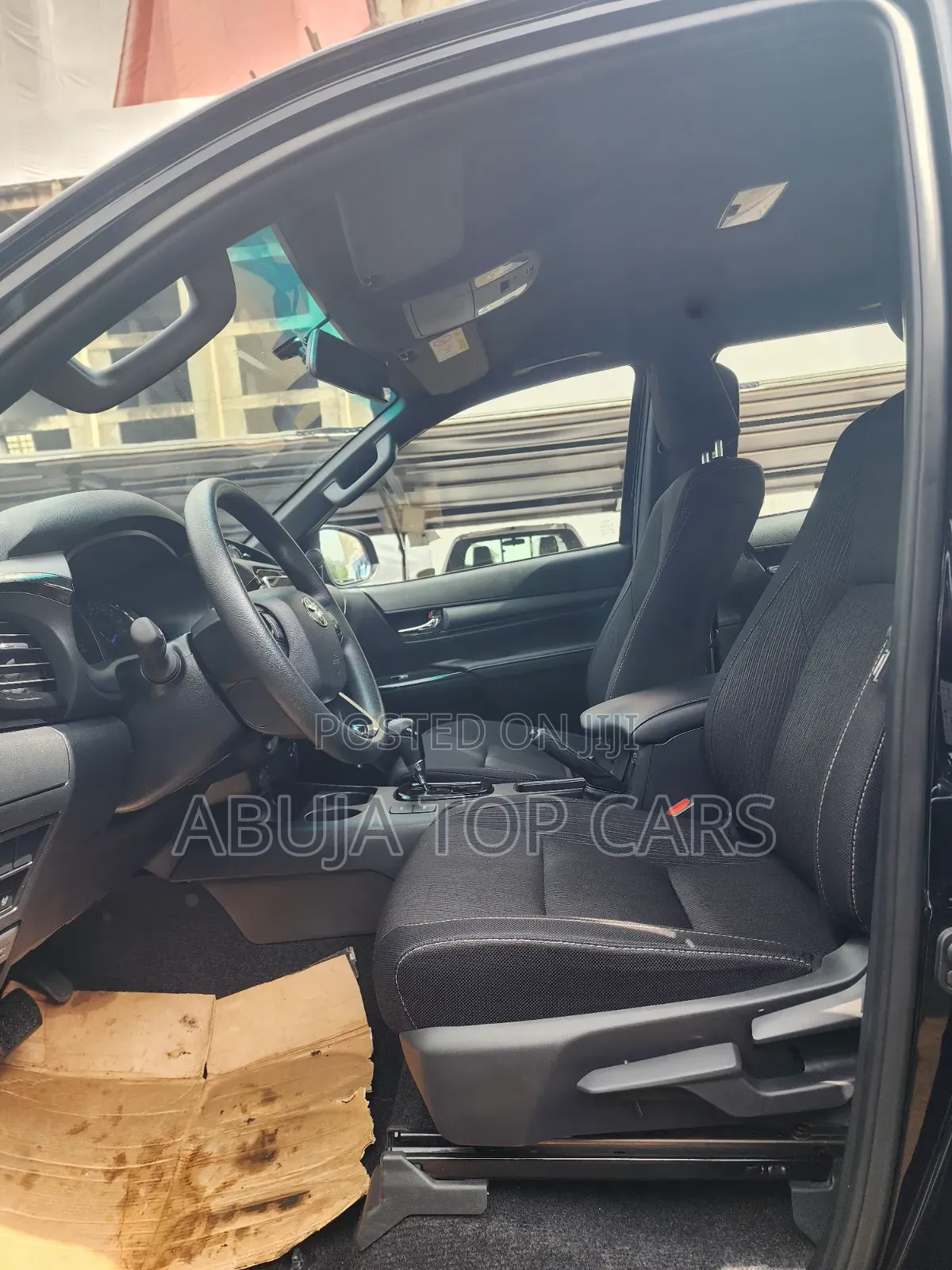 New Toyota Hilux 2026 Black