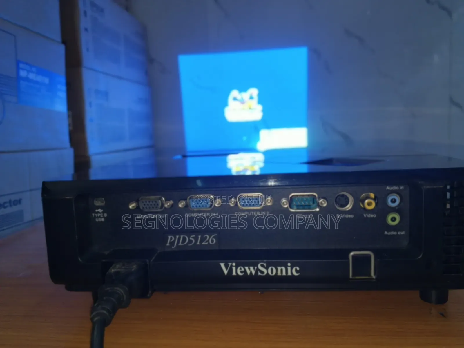 ViewSonic PJD5126 2700 Lumens Portable SVGA DLP Projector