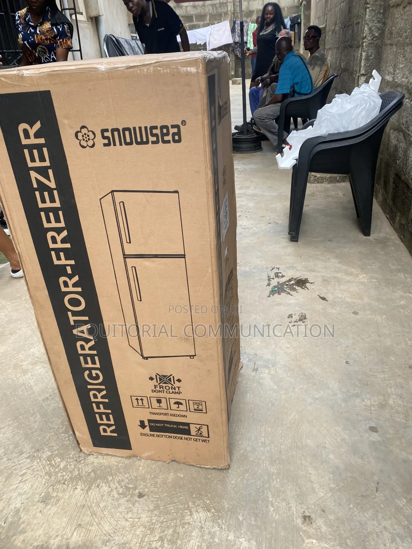Snowsea BCD-166 120L Top Freezer Fridge for Everyday Groceries