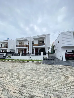 4bdrm Duplex in Sangotedo for sale