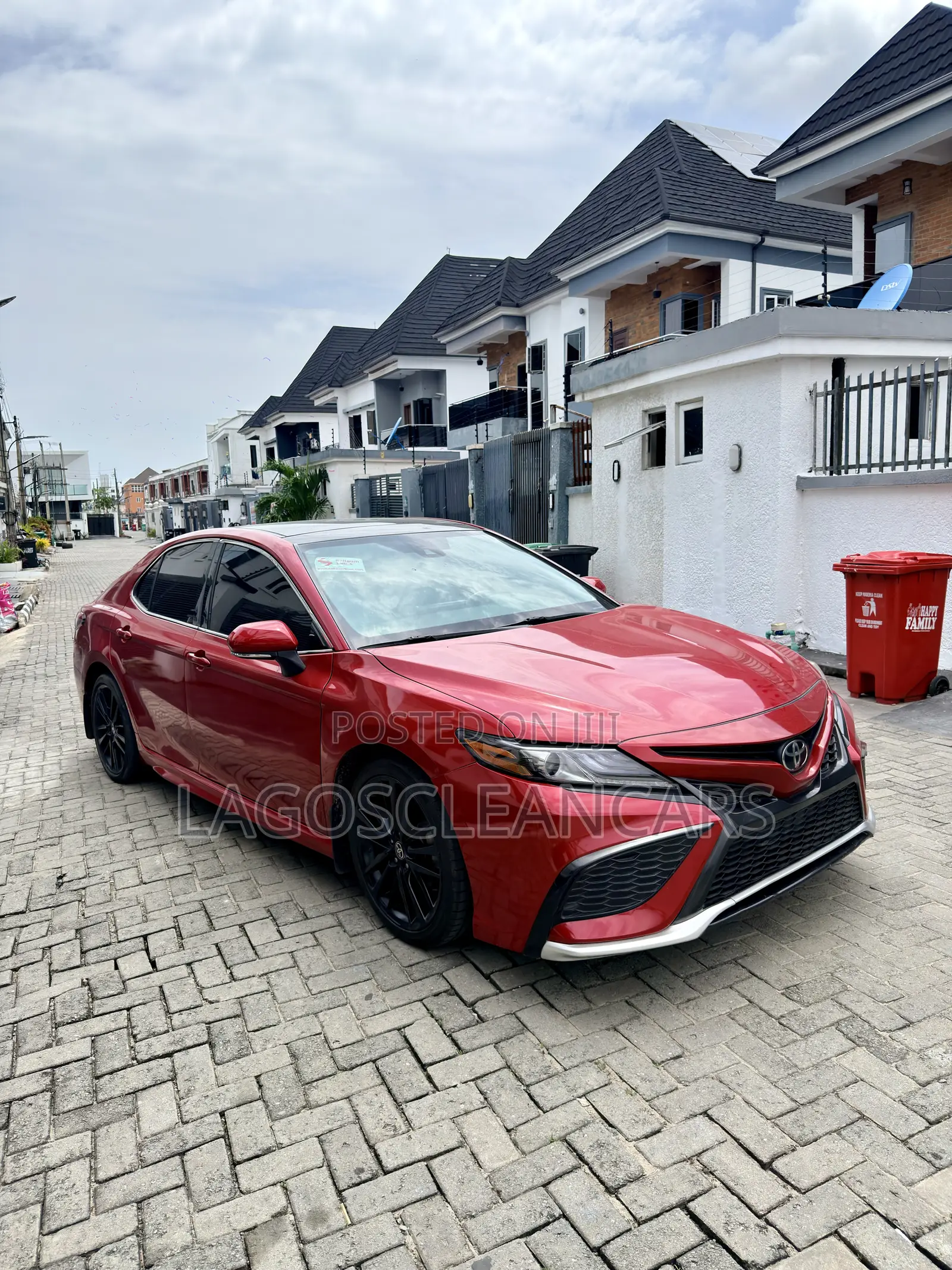 Toyota Camry XSE 2021 Red
