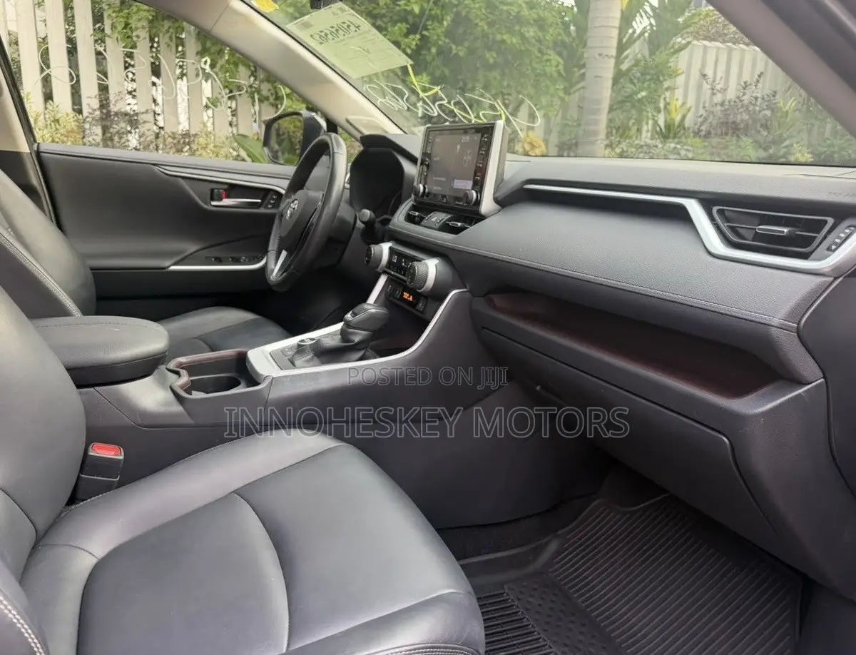 Toyota RAV4 Limited AWD 2019 Black