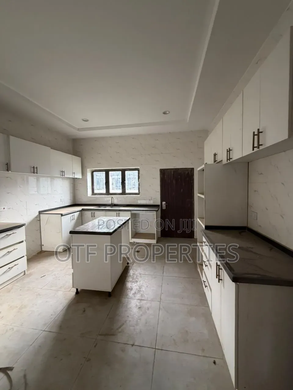 4bdrm Duplex in Lifecamp By Kado for rent