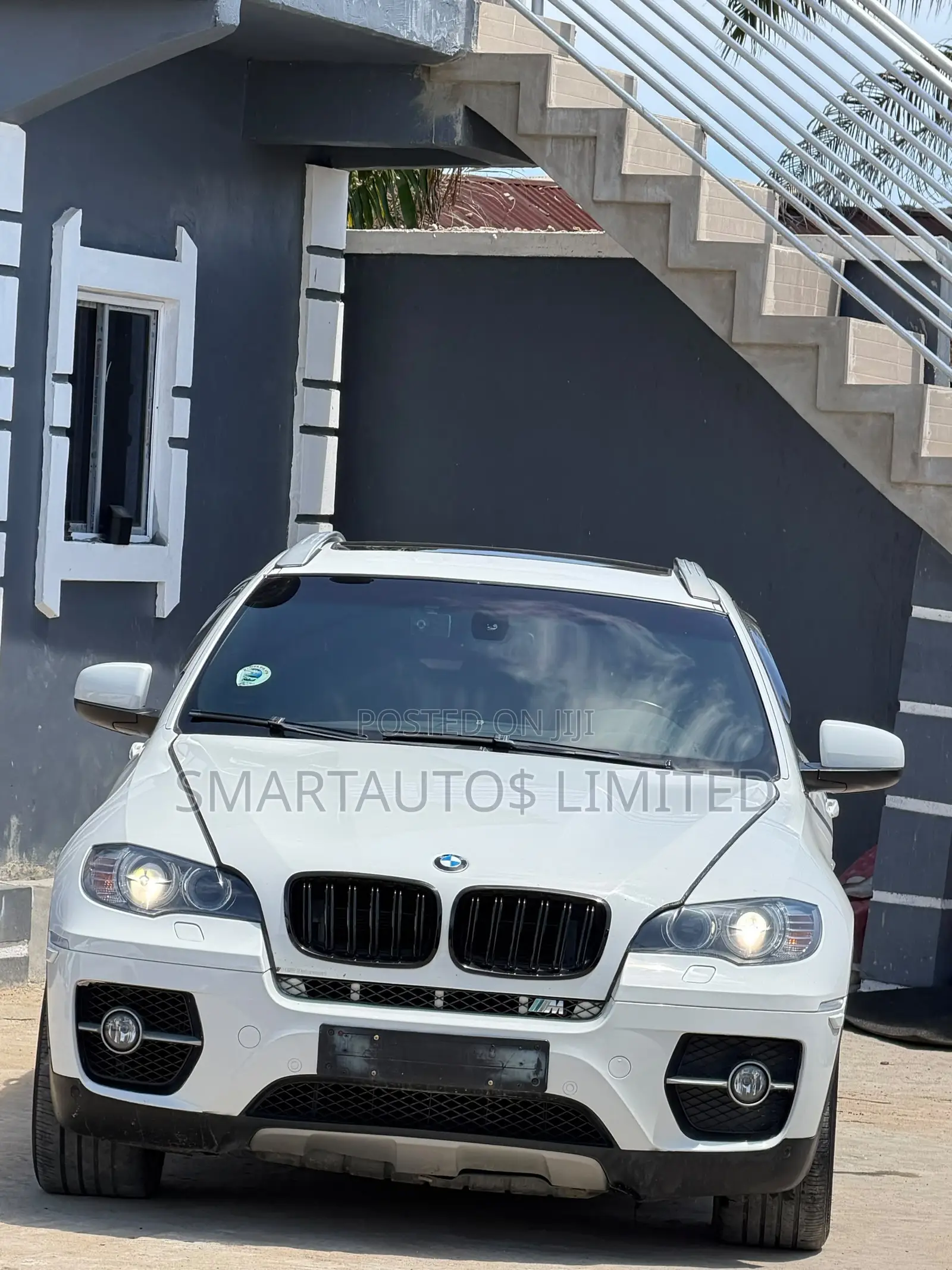 BMW X6 xDrive50i Coupe (4.4L 8cyl 8A) 2011 White