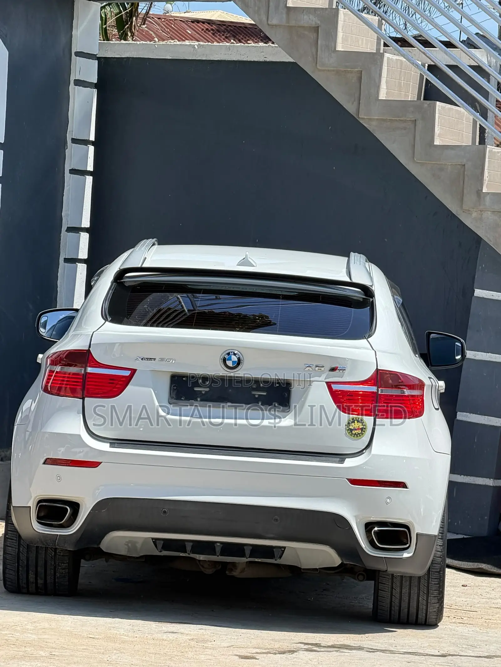 BMW X6 xDrive50i Coupe (4.4L 8cyl 8A) 2011 White