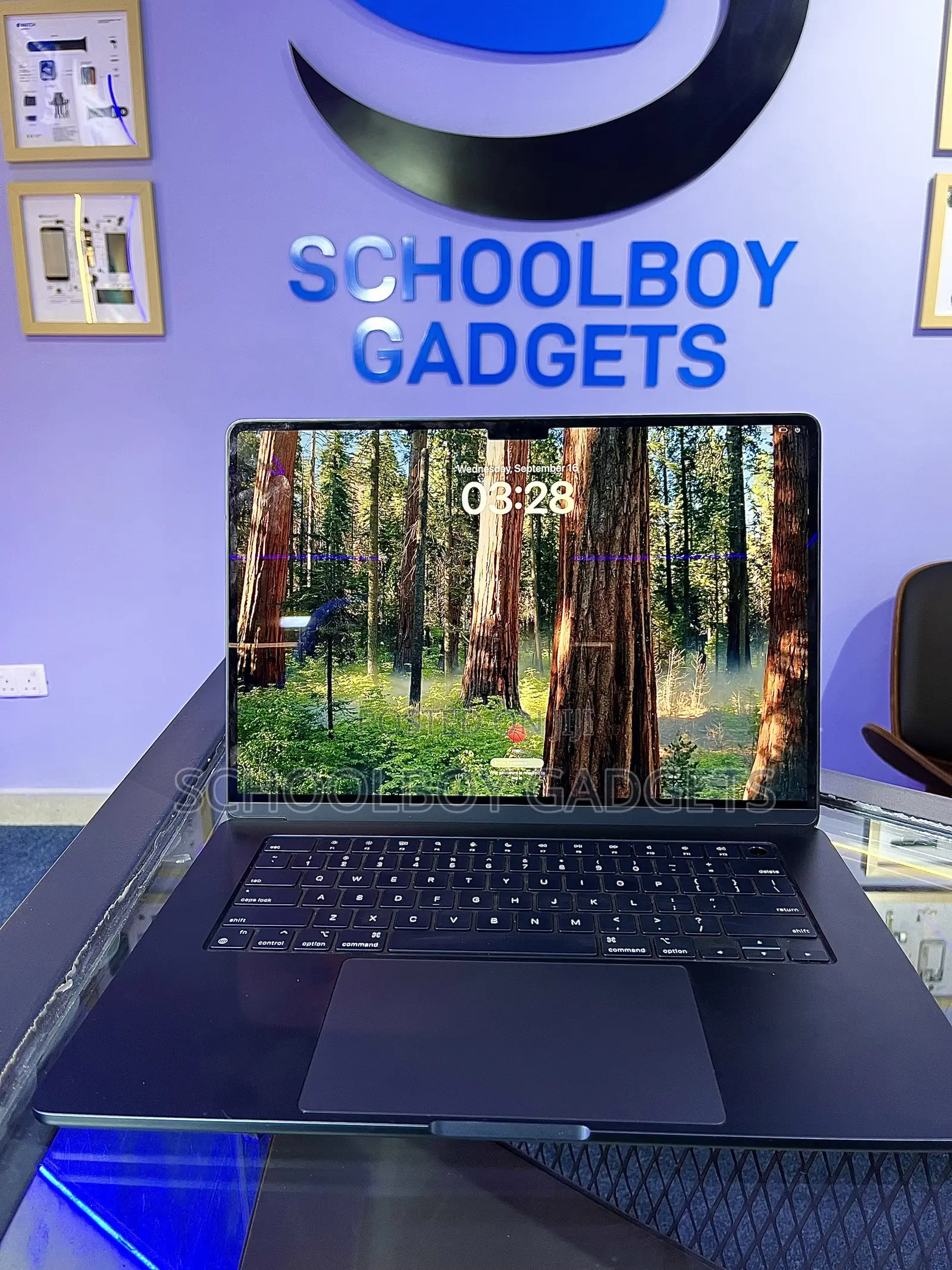Laptop Apple MacBook Air 2024 M3 16GB Apple M3 SSD 512GB