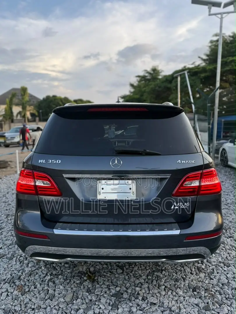 Mercedes-Benz M Class ML350 4MATIC 4dr SUV AWD (3.5L 6cyl 7A) 2014 Gray