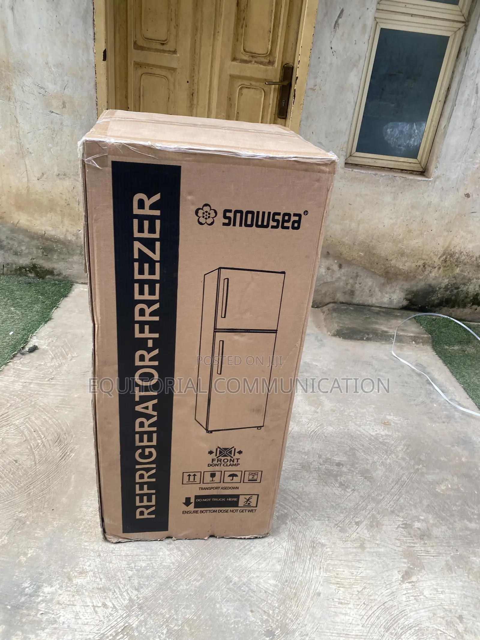 Snowsea BCD-166 120L Refrigerator With Upper Freezing Compartment