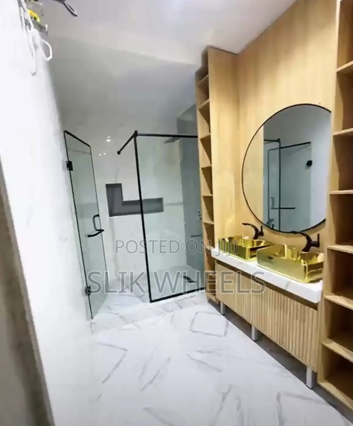Exclusive 6 Bedroom Fully Detached Duplex