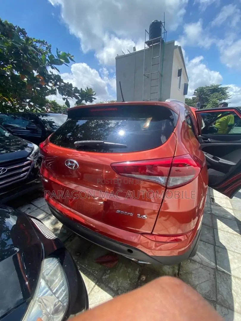 Hyundai Tucson SE AWD 2017 Pink