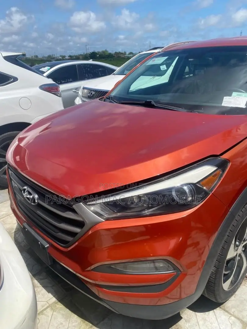 Hyundai Tucson SE AWD 2017 Pink
