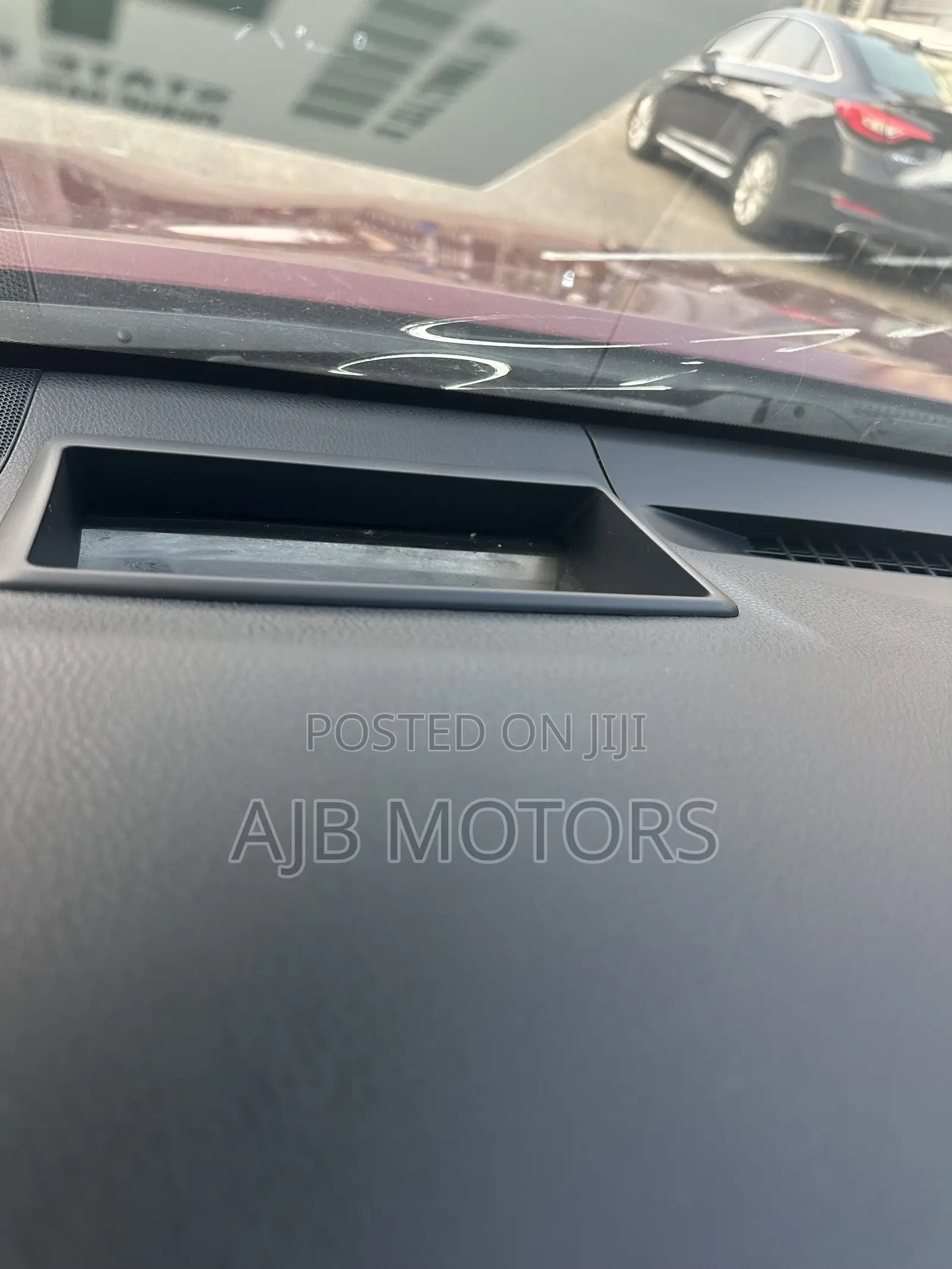 Toyota Camry XSE FWD (2.5L 4cyl 8AM) 2018 Red