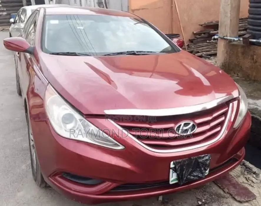Hyundai Sonata 2012 Red