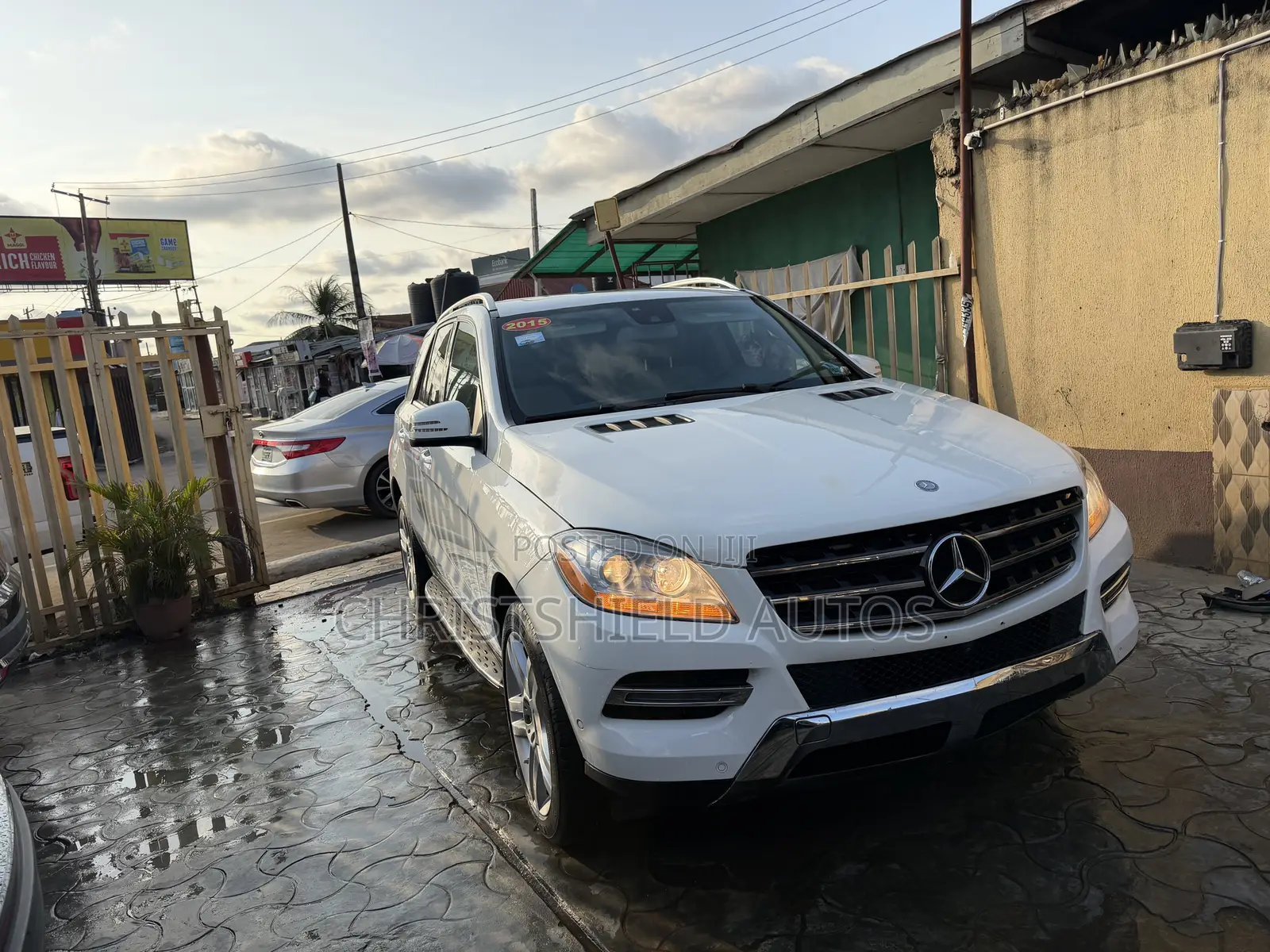 Mercedes-Benz M Class ML350 4dr SUV (3.5L 6cyl 7A) 2015 White