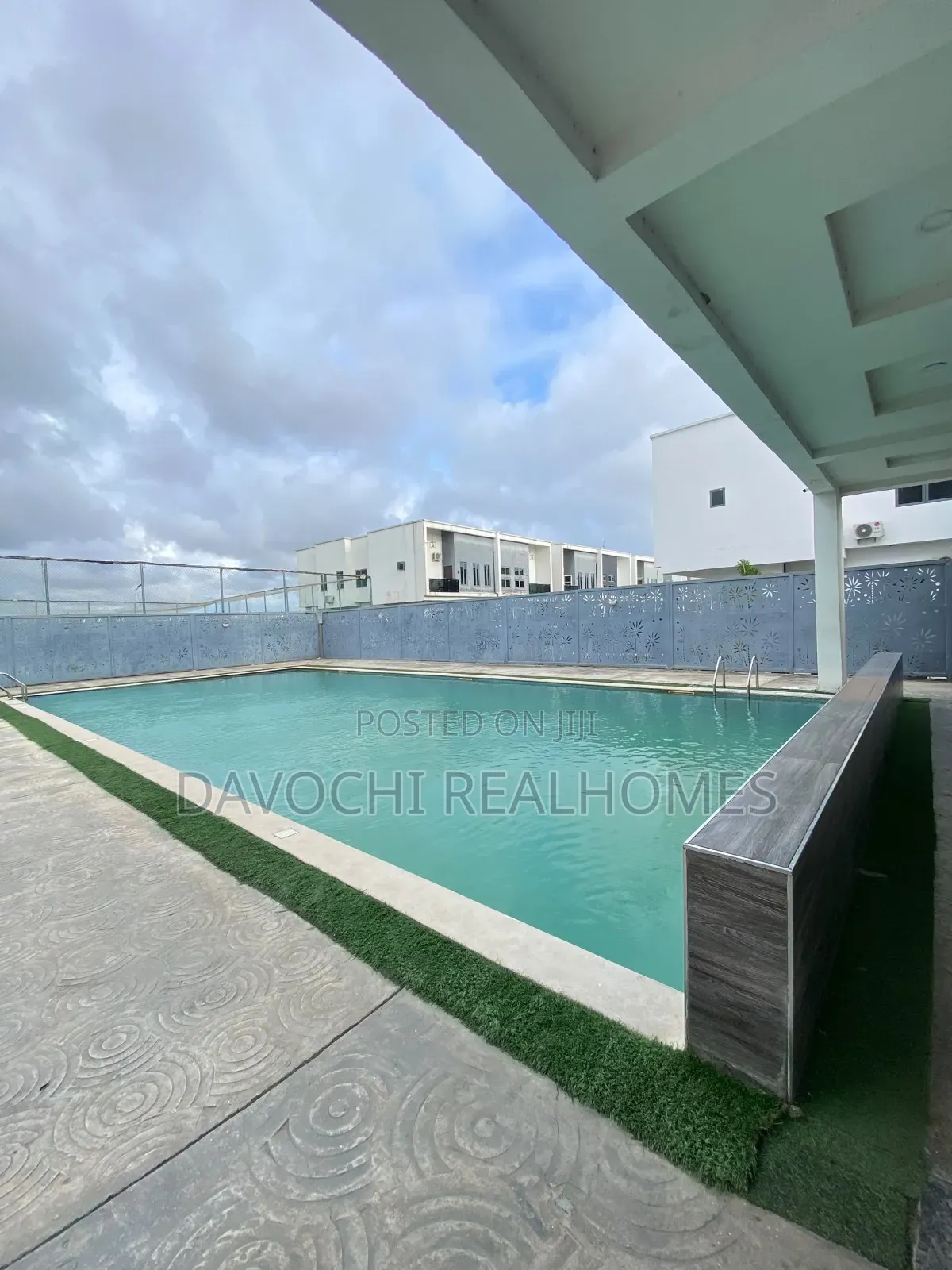 3bdrm Duplex in Sangotedo for sale