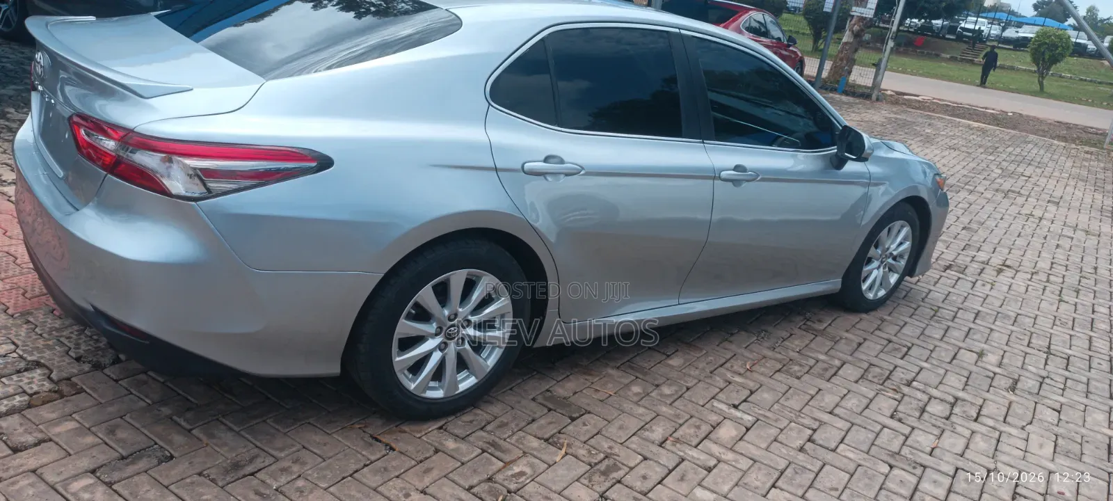 Toyota Camry 2019 Silver