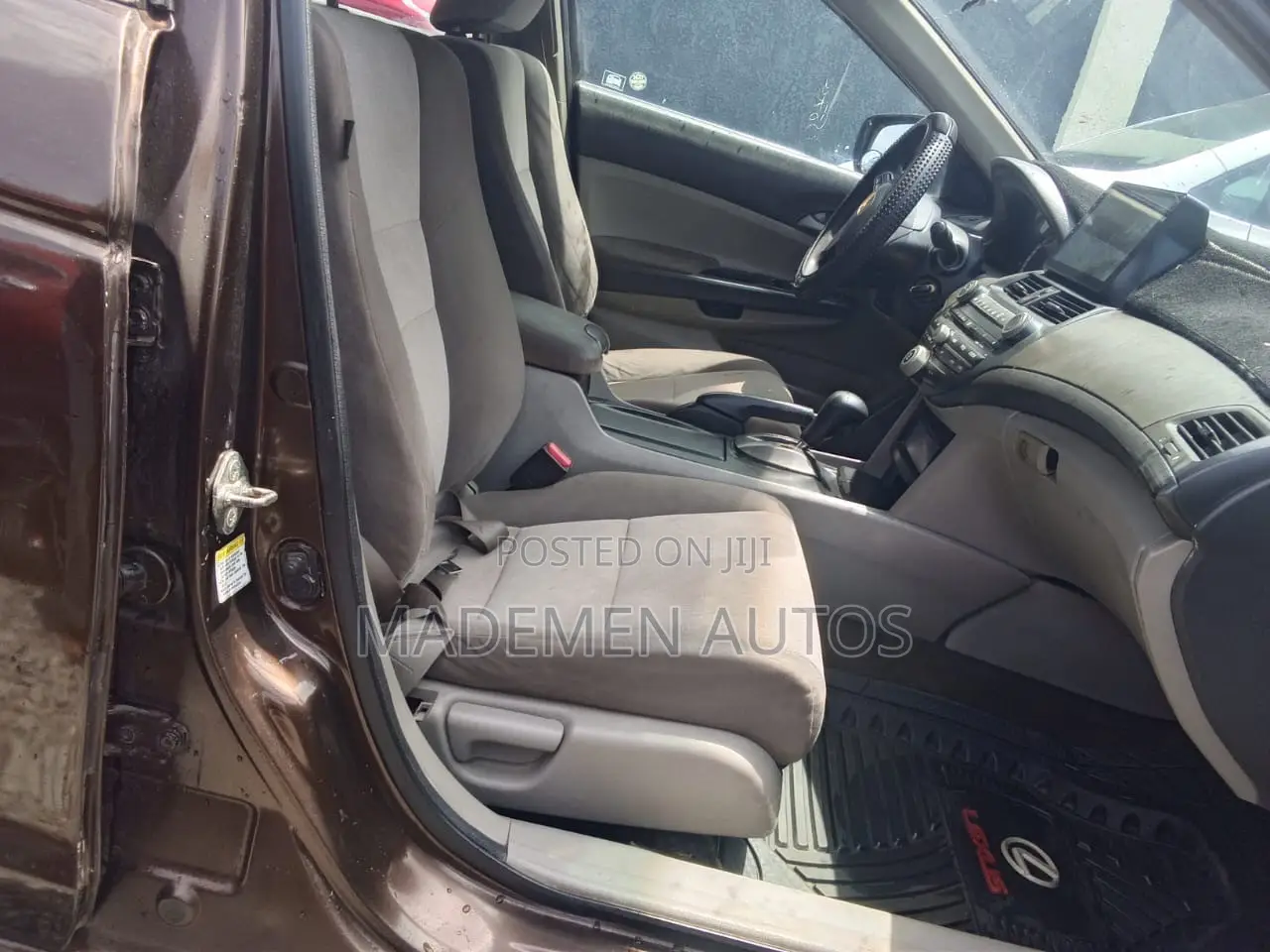 Honda Accord 2.0 Sedan Automatic 2012 Brown