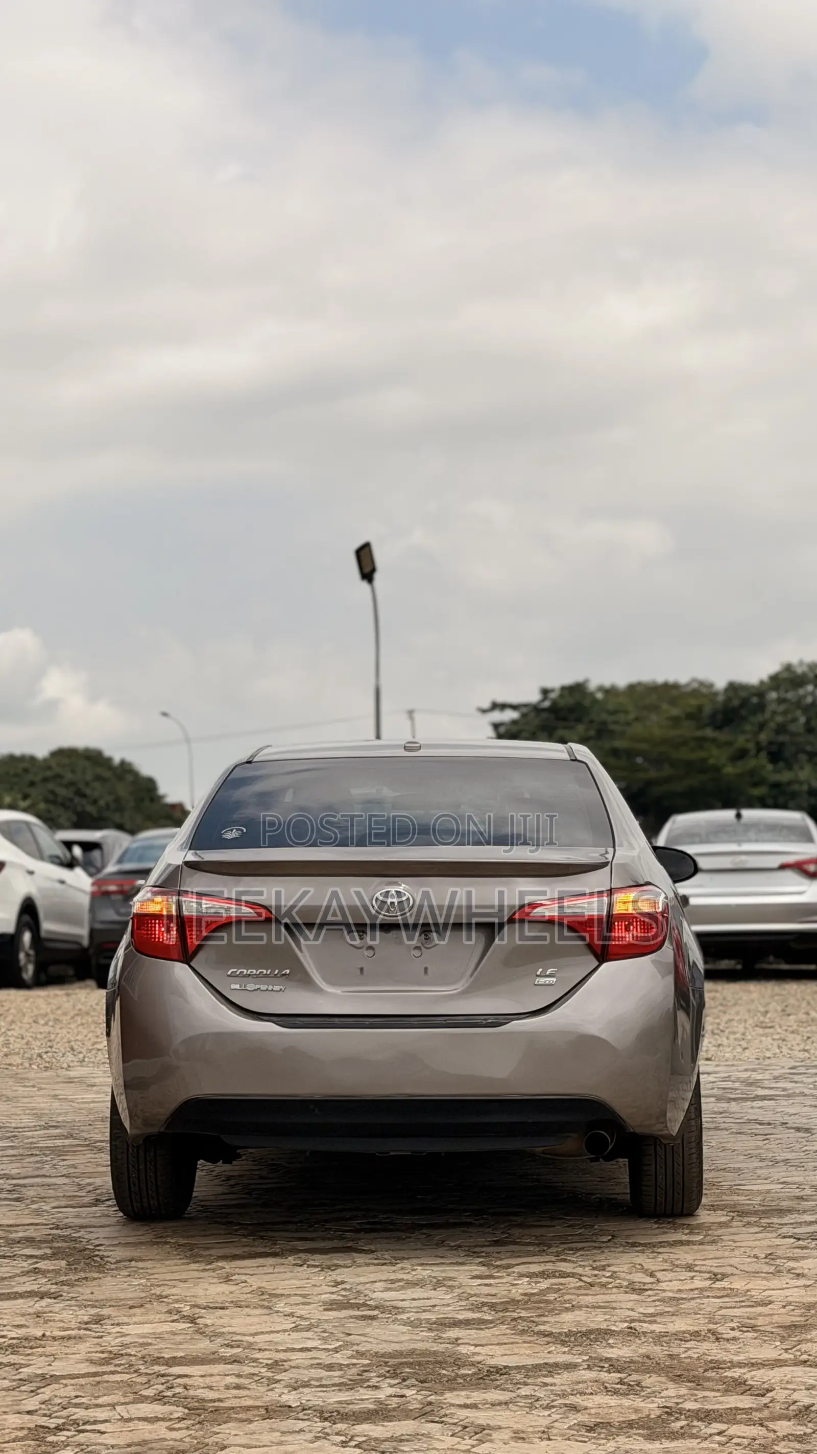 Toyota Corolla LE Eco 4dr Sedan (1.8L 4cyl CVT) 2016 Gray
