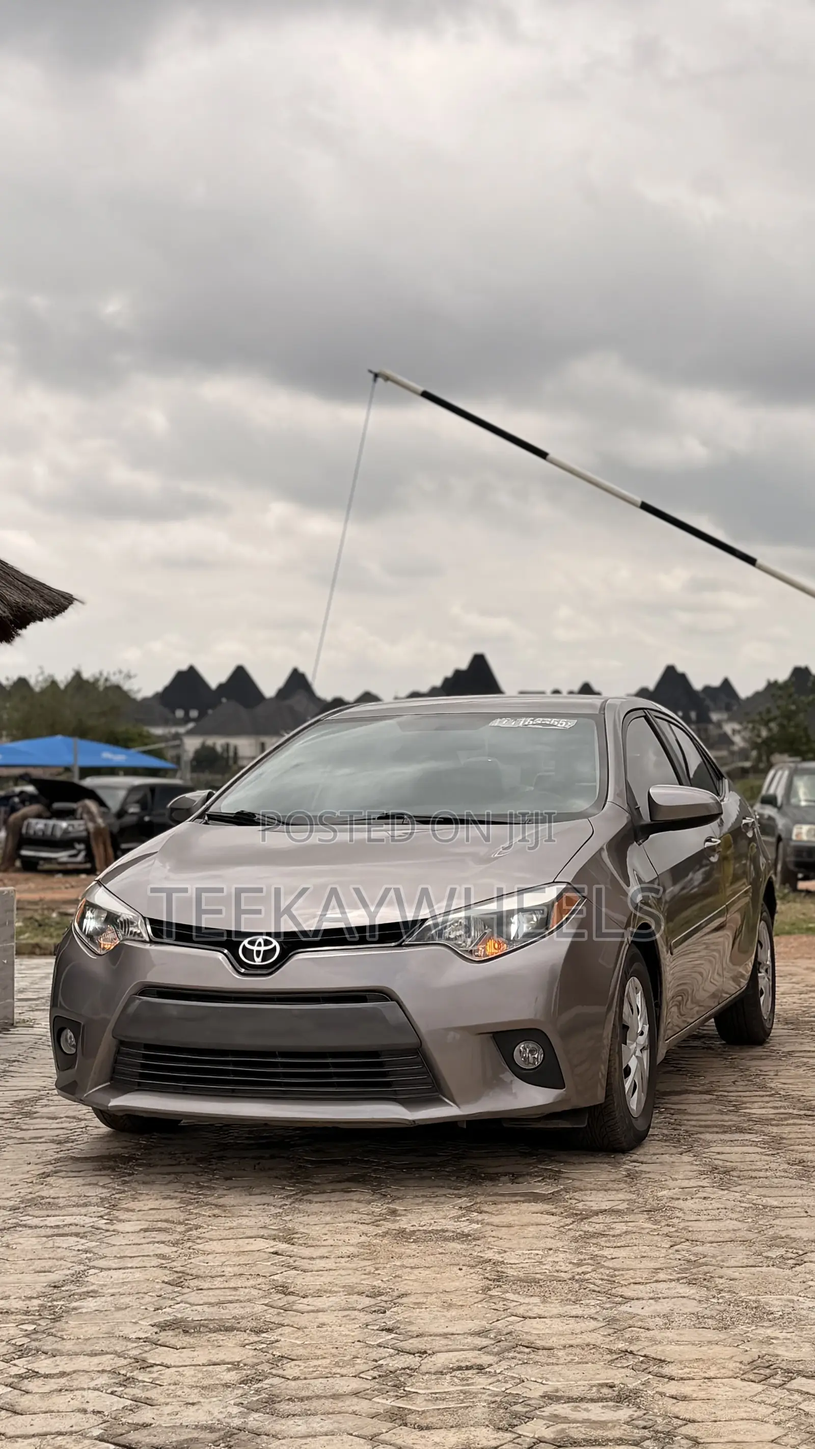Toyota Corolla LE Eco 4dr Sedan (1.8L 4cyl CVT) 2016 Gray