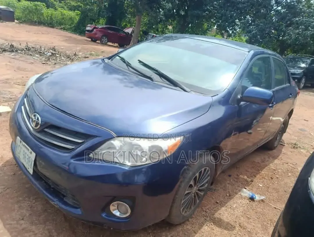 Toyota Corolla 2010 Blue