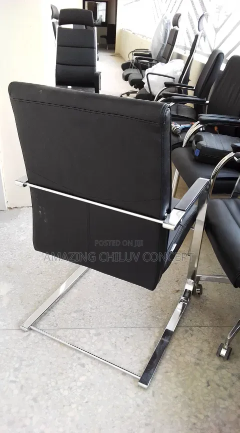 Modern Black Visitors Chair With Metal Frame